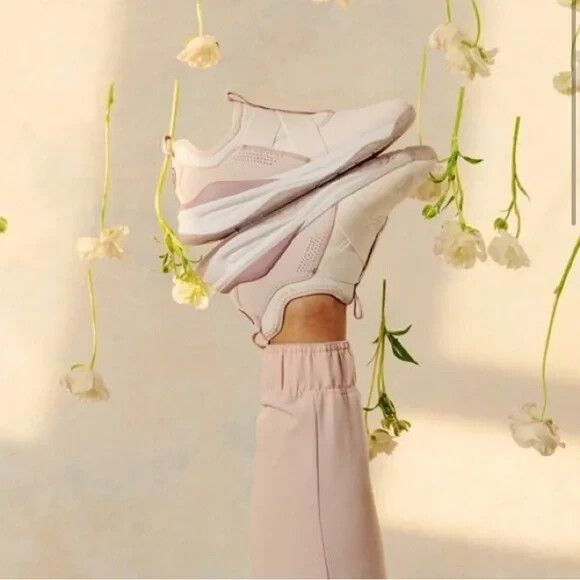 Clove Women's Classic Nurse Clara Nursing Sneaker Sz 6 / EU 37 NEW - Picture 5 of 9